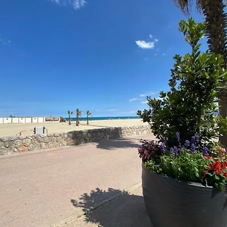 דירה A 50 M De La Plage, Wifi, Climatisation 2hou34 *